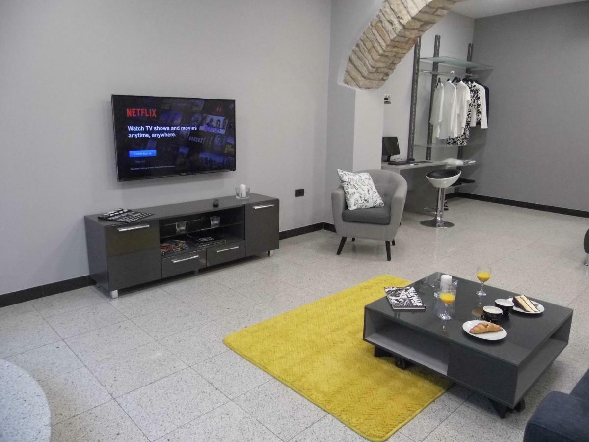 PUY Batcave 아파트 외부 사진
